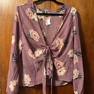 Charlotte Russe Women’s Floral Tie-Front Blouse - Size XL NWT